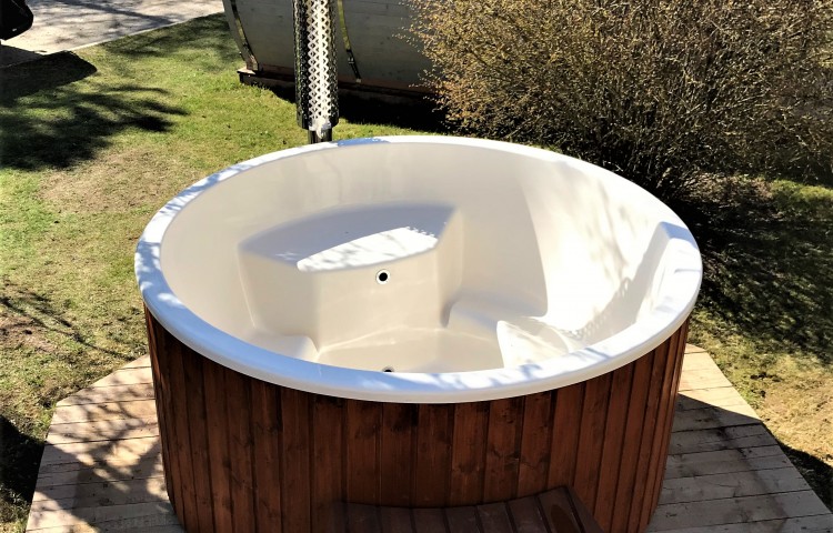Jacuzzi Meaning In English