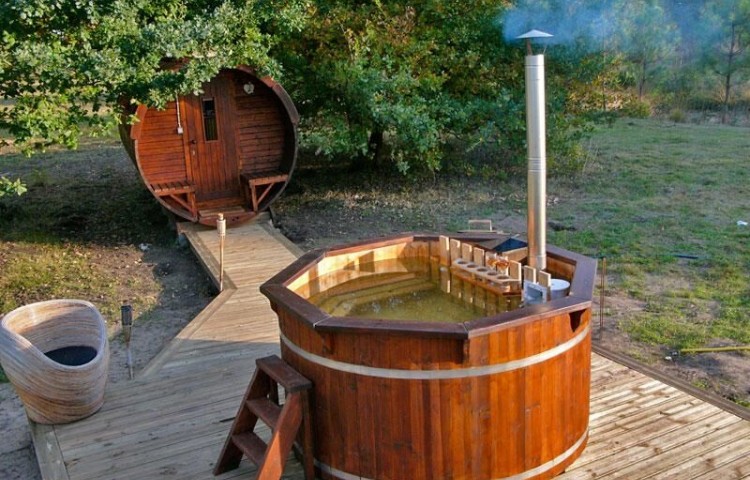 Hot tub painted