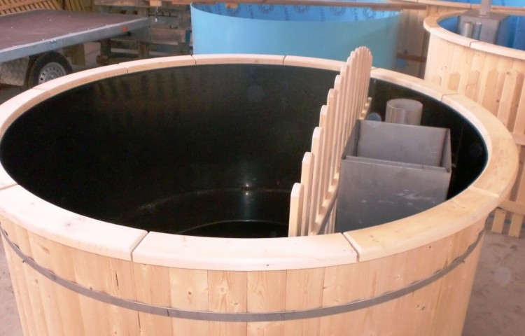 Polypropylene Hot Tub Inside 